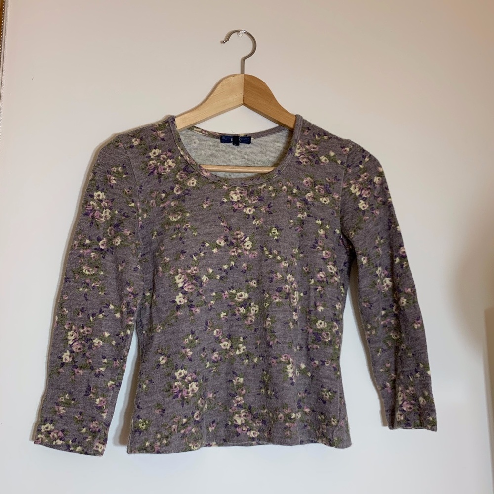 2/$14 or 3/$19👑 vintage gray floral sweater shirt